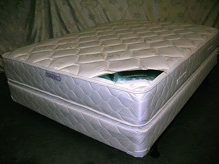 Royale Komfort Bedding Inc, Royal Comfort Comforpedic 5 Zone Queen Bed Mattress In A Box